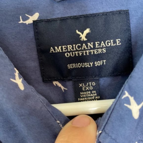 American Outfitters Men Blue All Over Shark Print Button Down Shirt Size XL - Picture 10 of 12